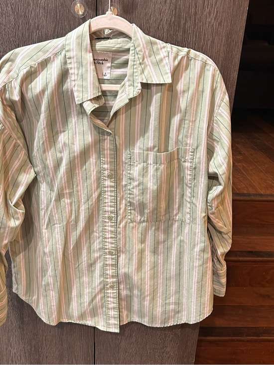 Abercrombie & Fitch Tops - Abercrombie & Fitch Button-Down